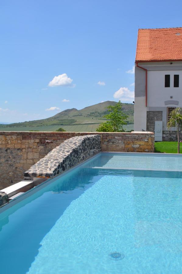Oblik Resort Louny Extérieur photo